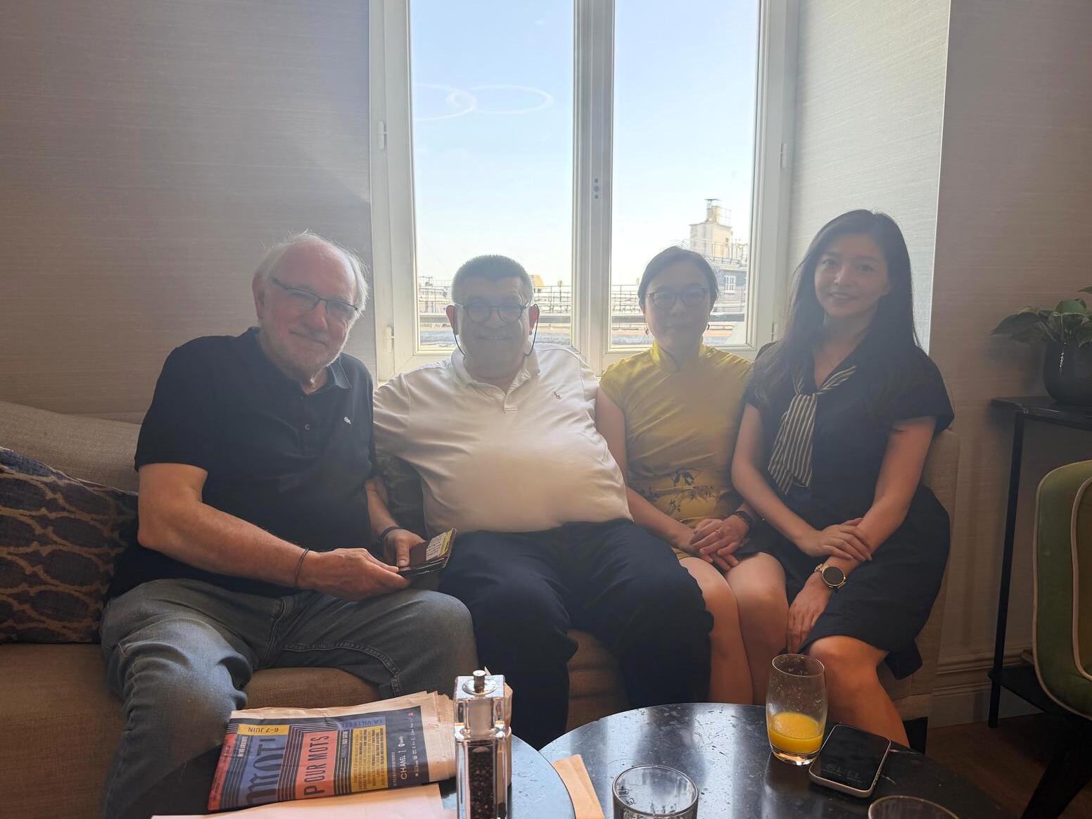 Andranik Ghazarian — Andranik Ghazarian with Philippe Piguet and Zhao Lei during an exchange on an exhibition project.