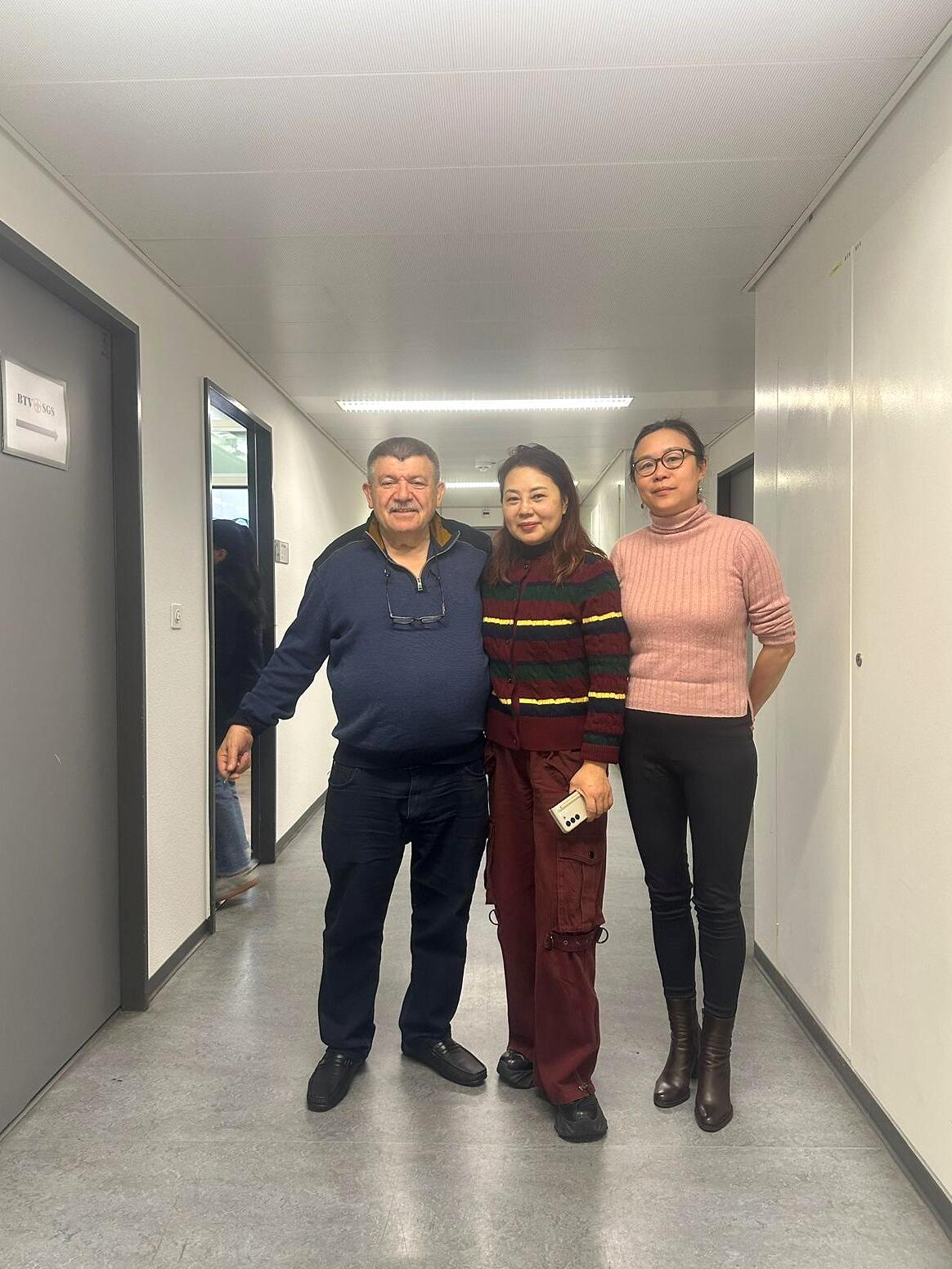 Andranik Ghazarian — Andranik Ghazarian with guests during a working visit at Fine Art International Switzerland.